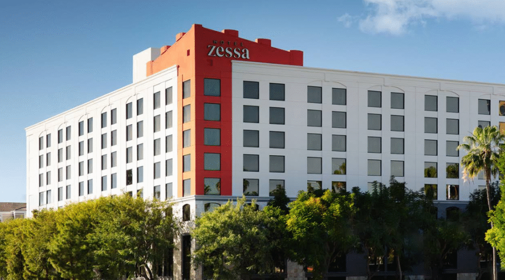 Reunion Details hotel